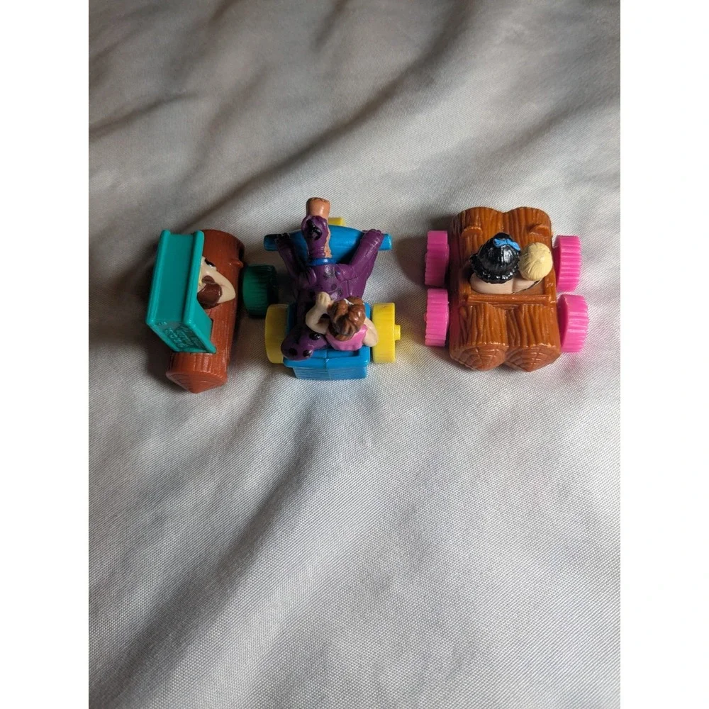 Vintage Flinstone Car Toy Lot - 3 Pieces‎
